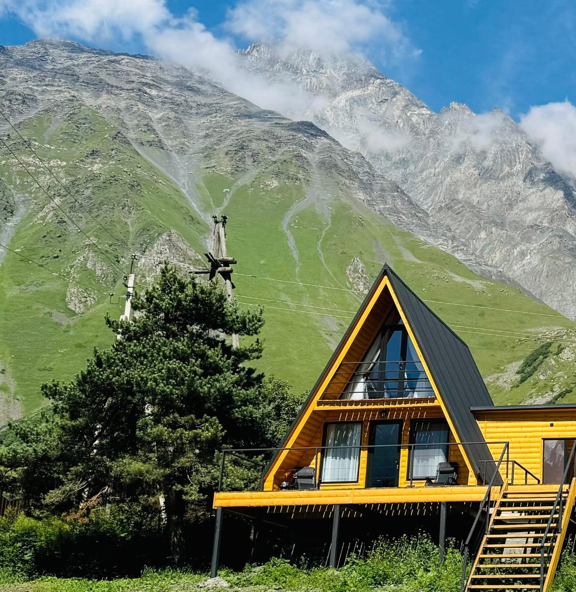 Kazbegi Milla Cottages&Spa Bagian luar foto